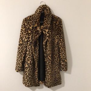 Faux fur leopard coat